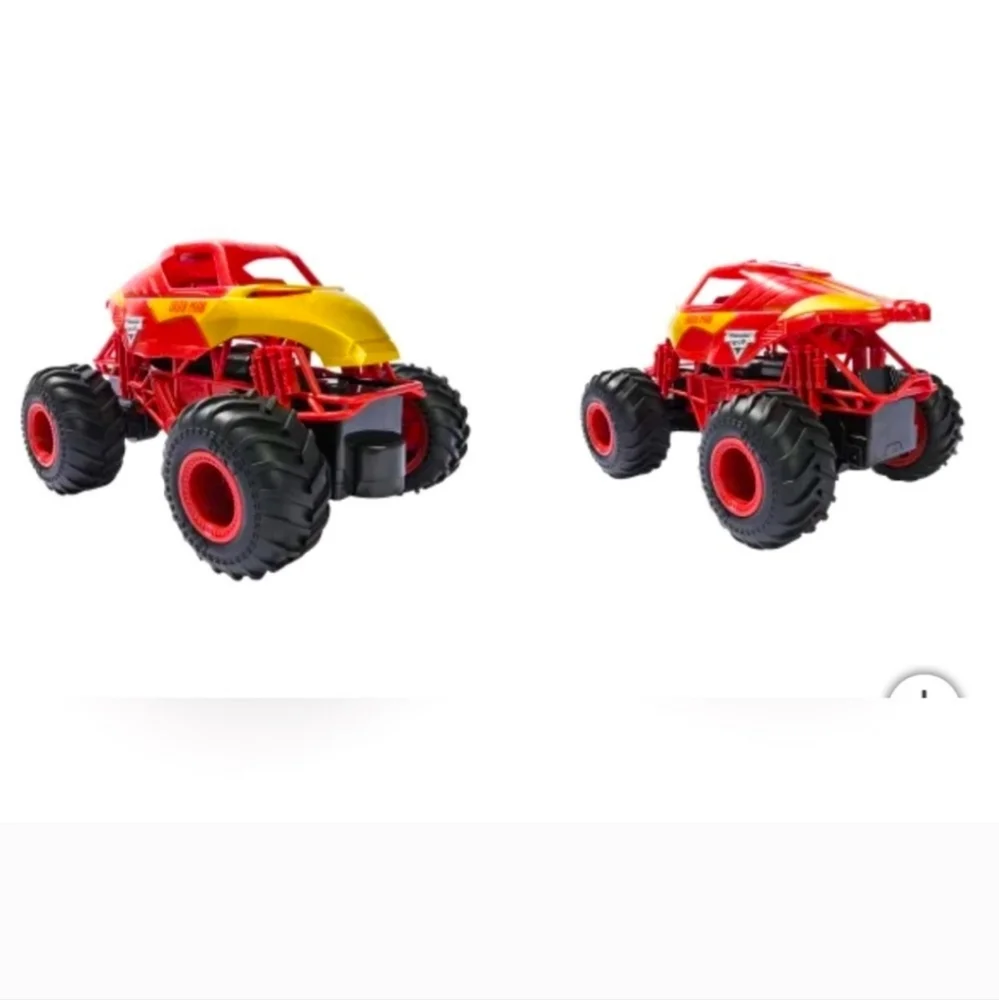 Monster Jam Superhero 1:24 Scale RC, 2-pack